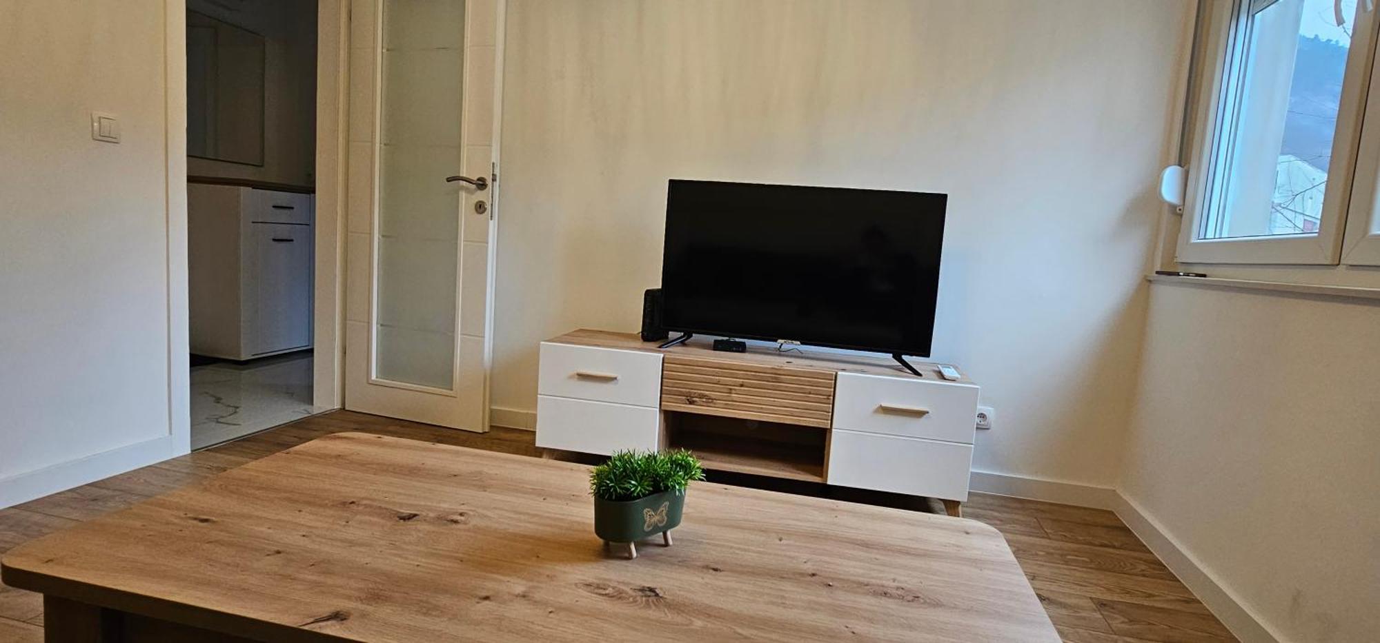 Bee Apartment Мостар Екстериор снимка